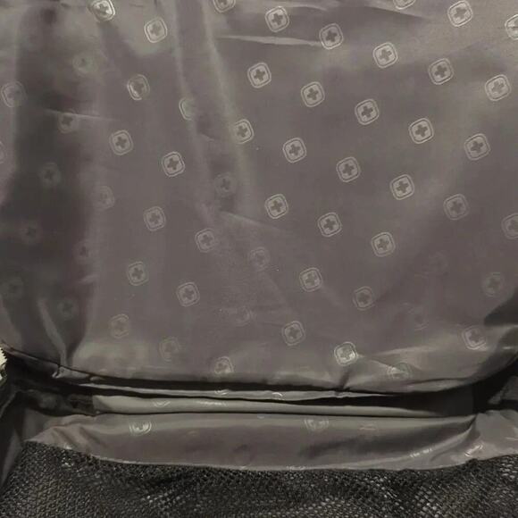 Gray Wenger Scan Smart Airflow TSA Friendly Backpack.  Holds 15” laptop/MacBook. - Picture 10 of 12